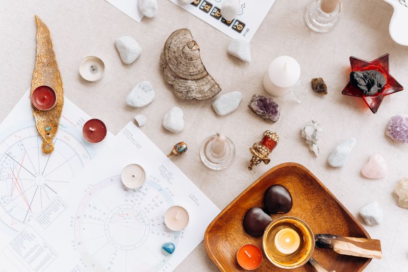 Konsultacja astrologiczna – analiza horoskopu w biurze Przeznaczenie